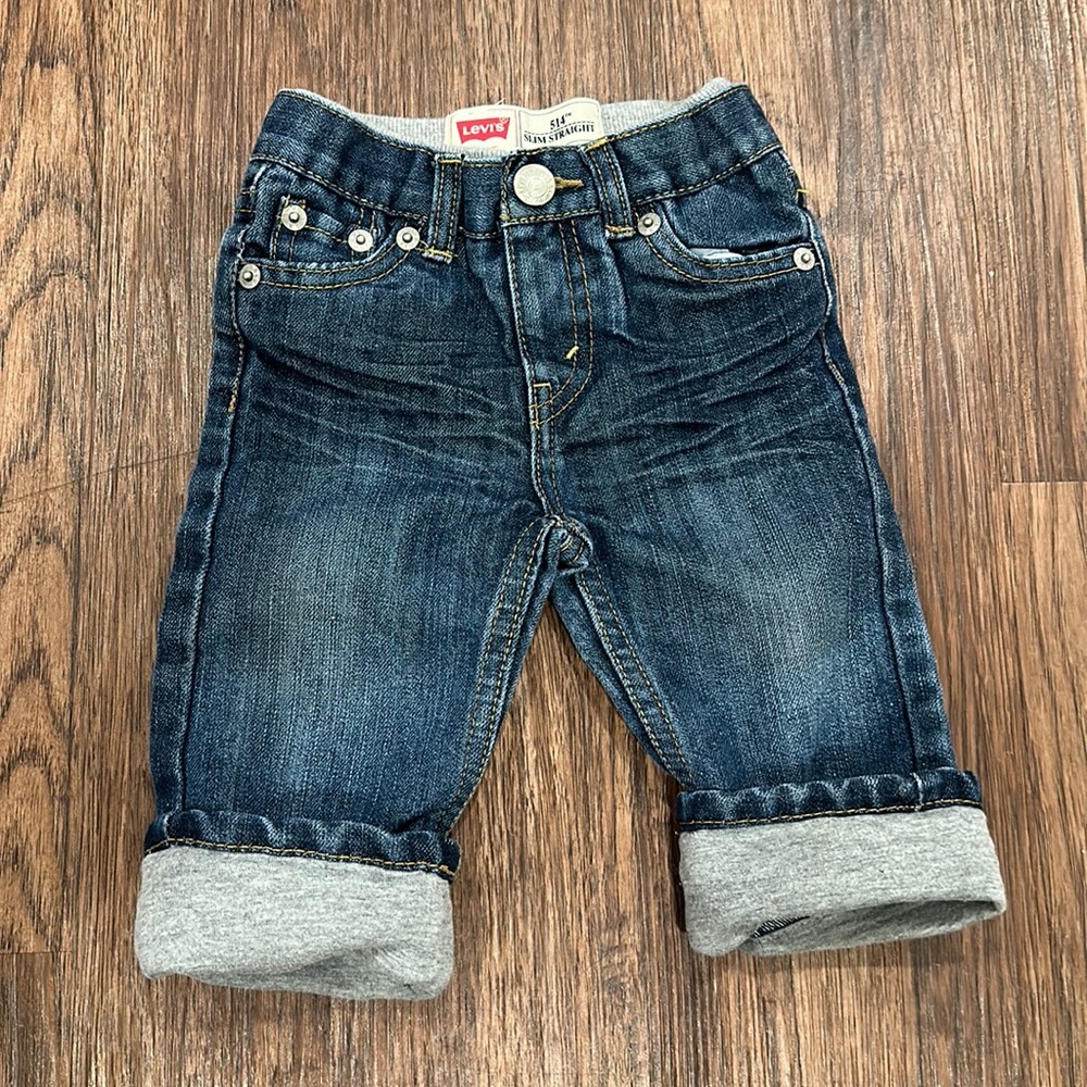 Levi 514 Slim Straight Jeans